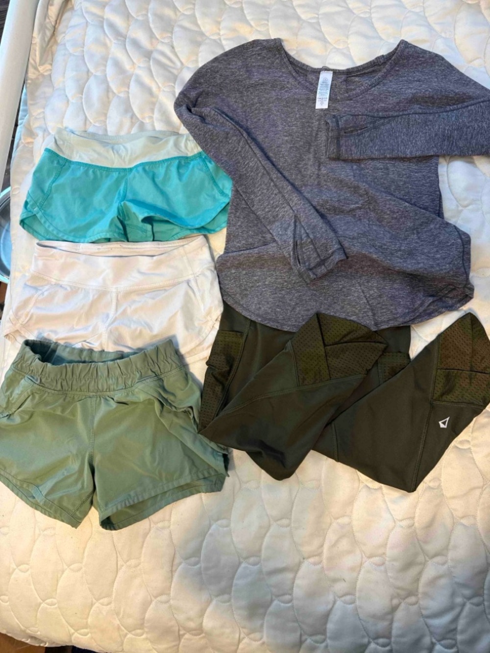 Ivivva girls active set - teal, mint, light gray, navy, olive